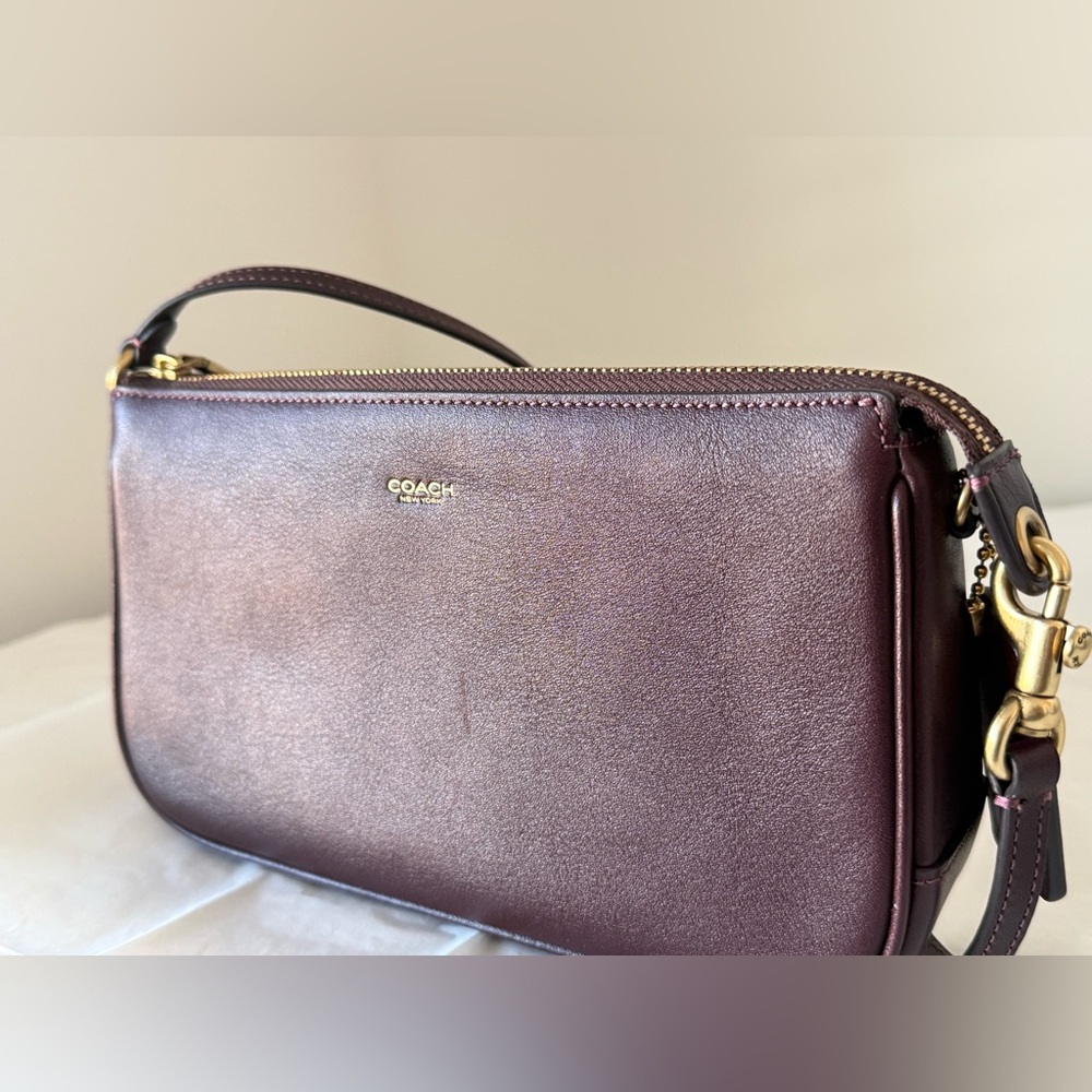 Coach Plum Leather Wristlet Clutch with Gold Hardware - Picture 5 of 15